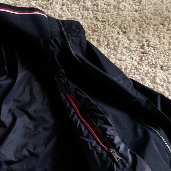 TOMMY HILFIGER NAVY BLUE WINDBREAKER - Picture 4 of 4